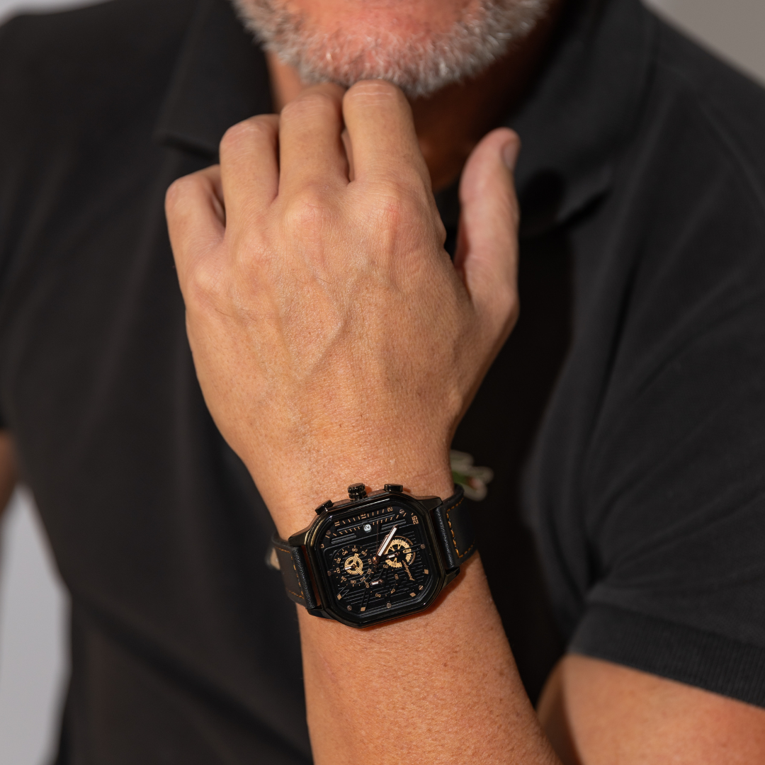 Relógio Couro - Titan Noir